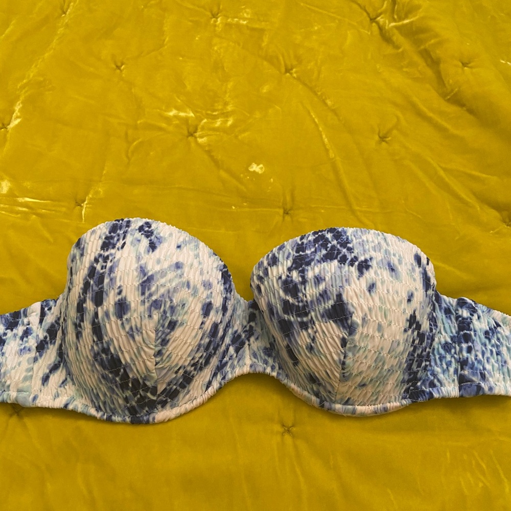 Bikini top